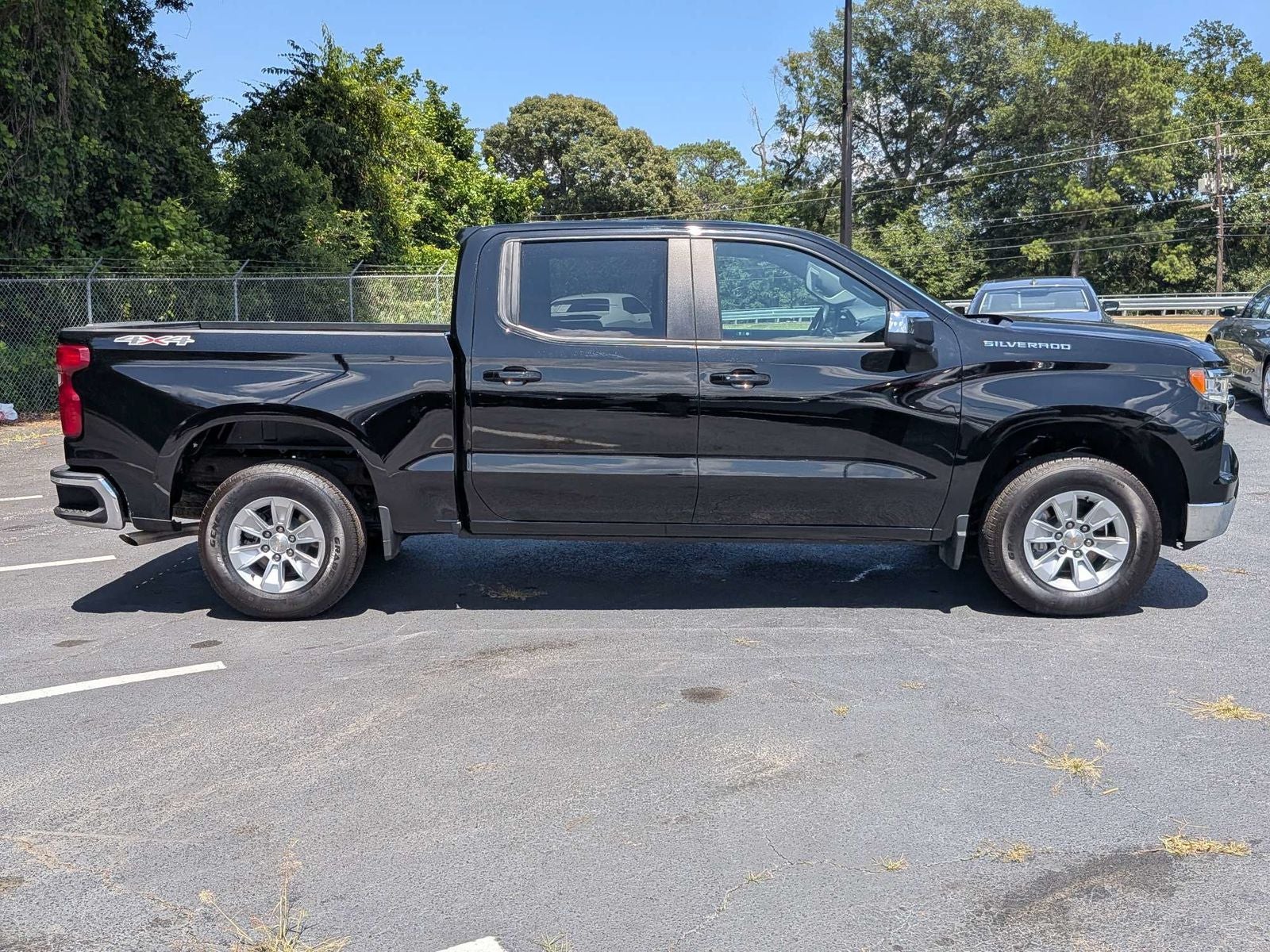 2025 Chevrolet Silverado 1500 LT LT1