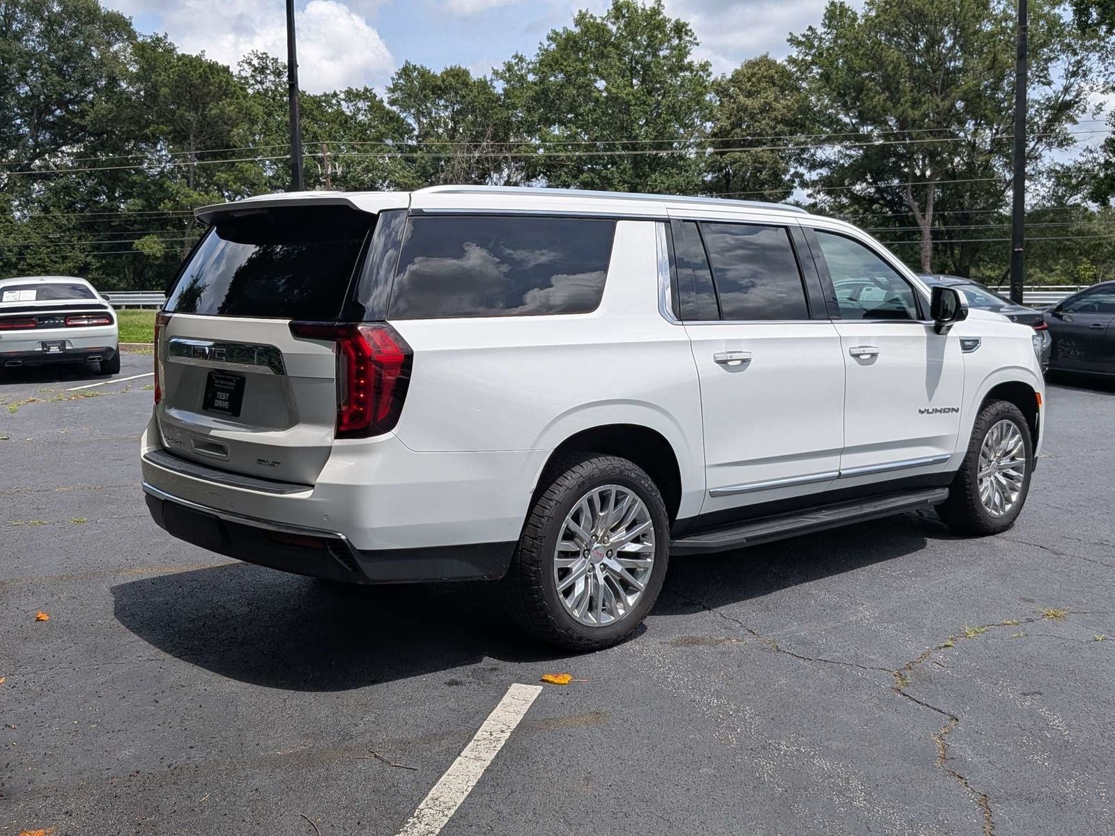 2021 GMC Yukon XL SLT