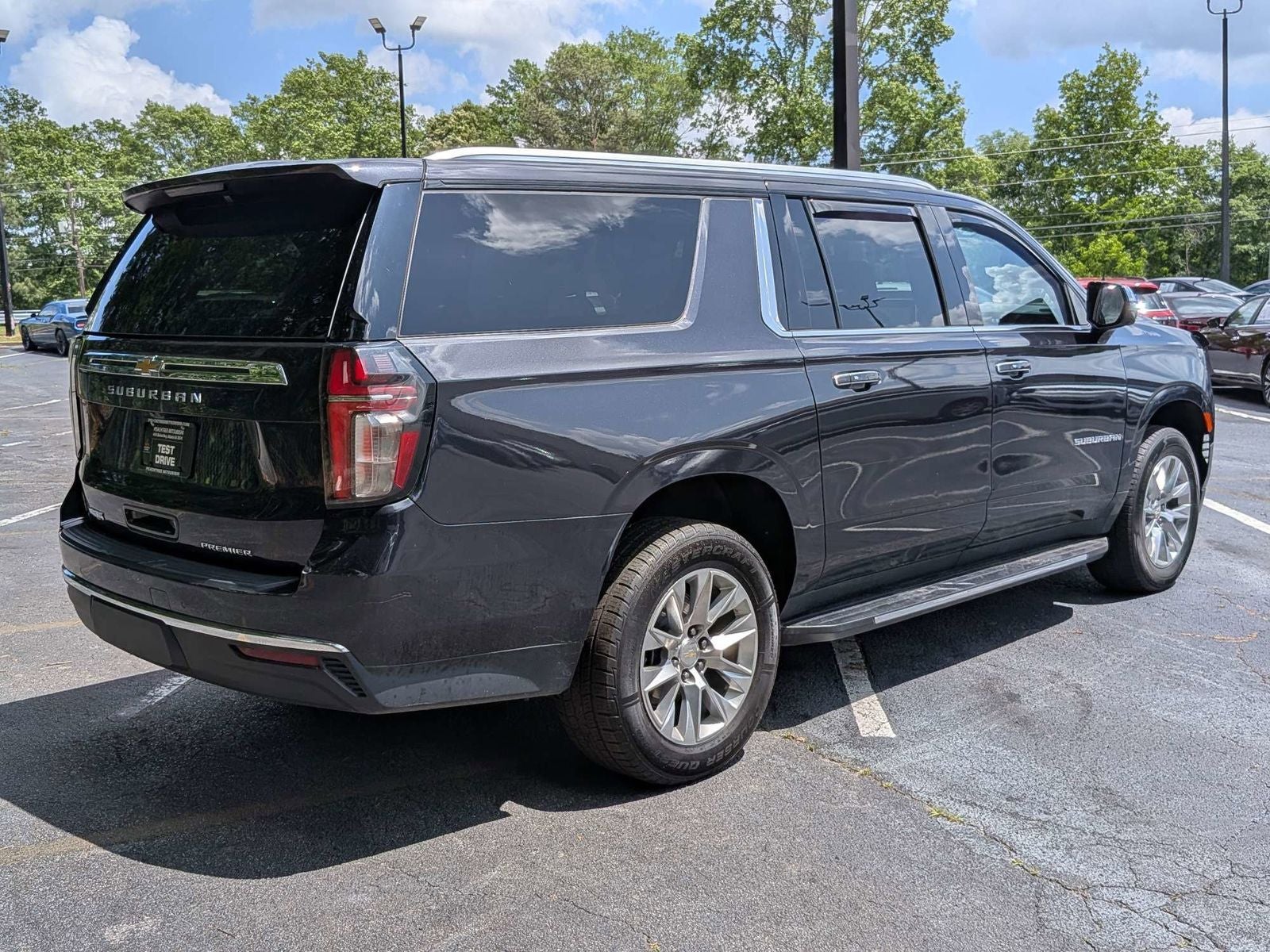 2023 Chevrolet Suburban Premier
