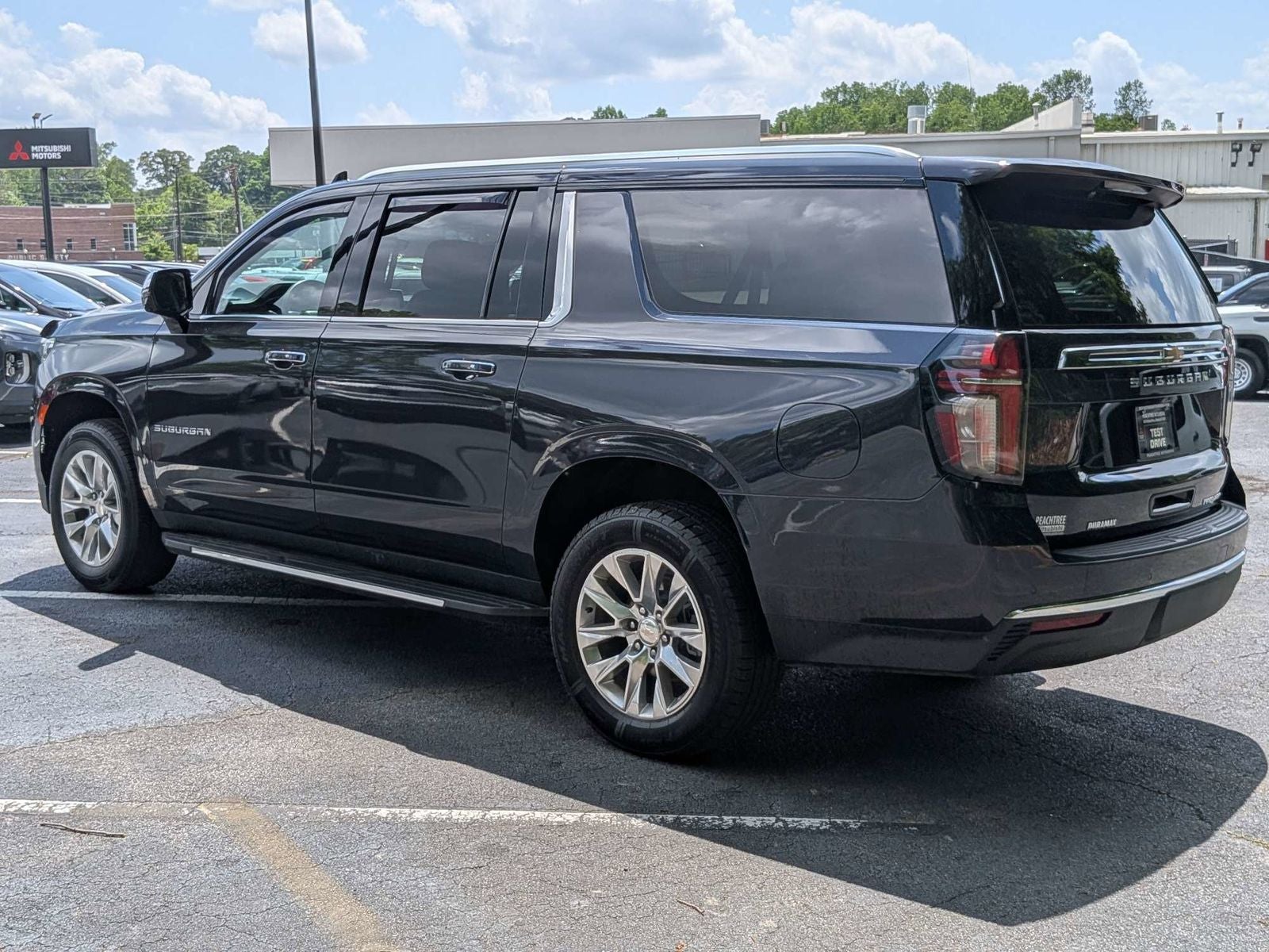 2023 Chevrolet Suburban Premier