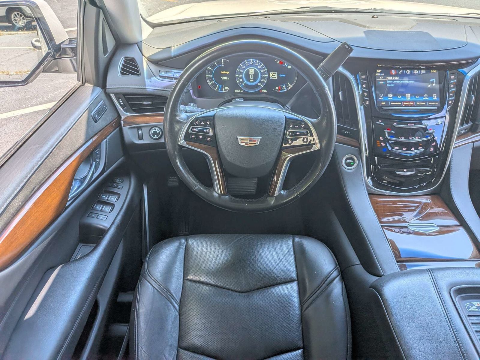 2019 Cadillac Escalade Luxury