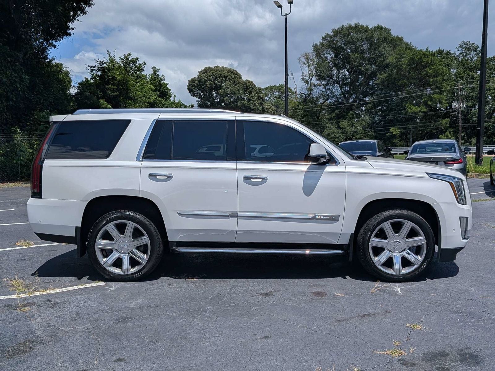 2019 Cadillac Escalade Luxury
