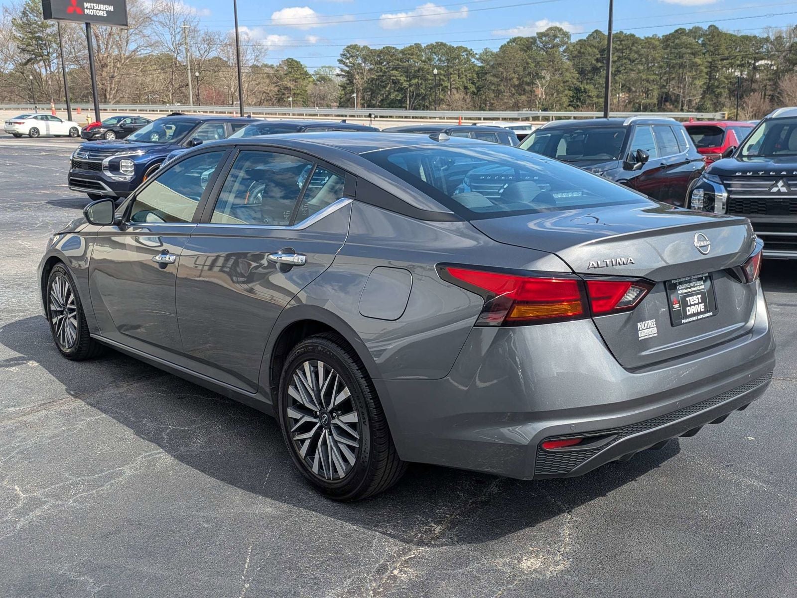2024 Nissan Altima 2.5 SV
