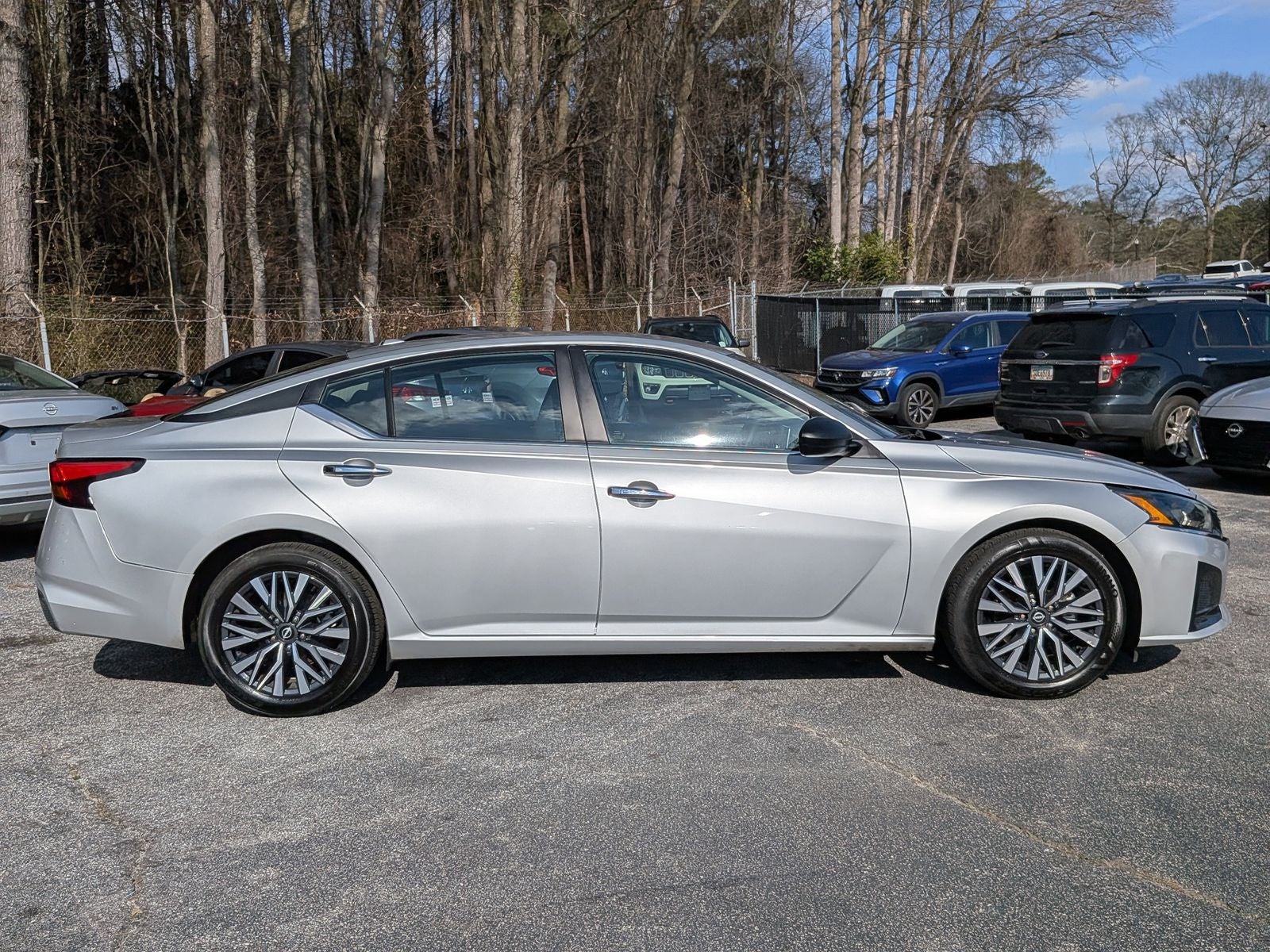 2024 Nissan Altima 2.5 SV