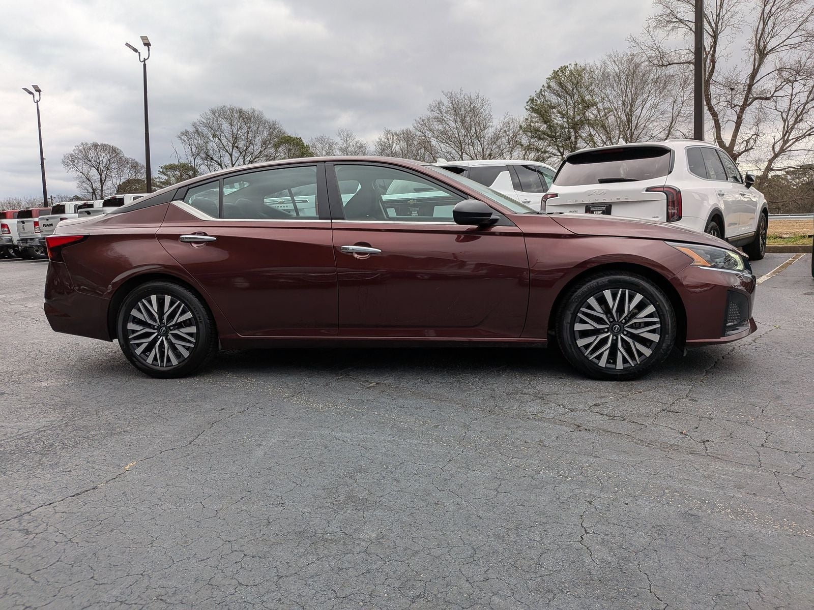 2024 Nissan Altima 2.5 SV