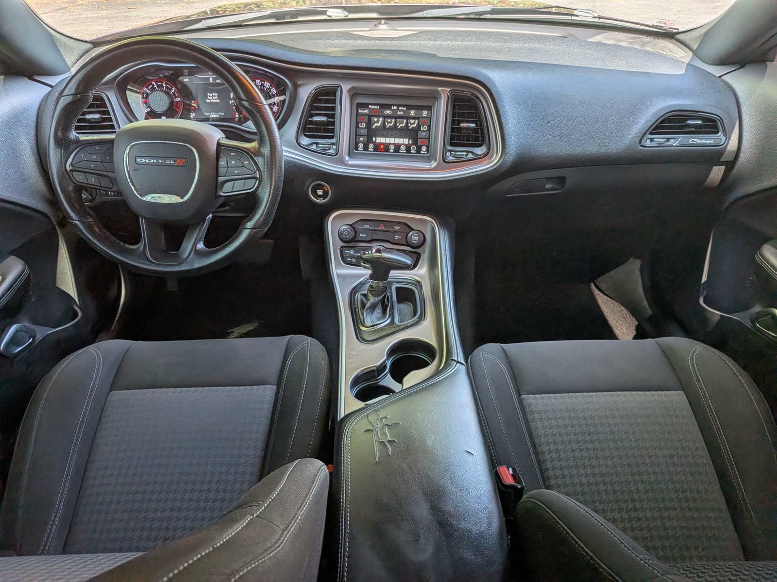 2021 Dodge Challenger SXT
