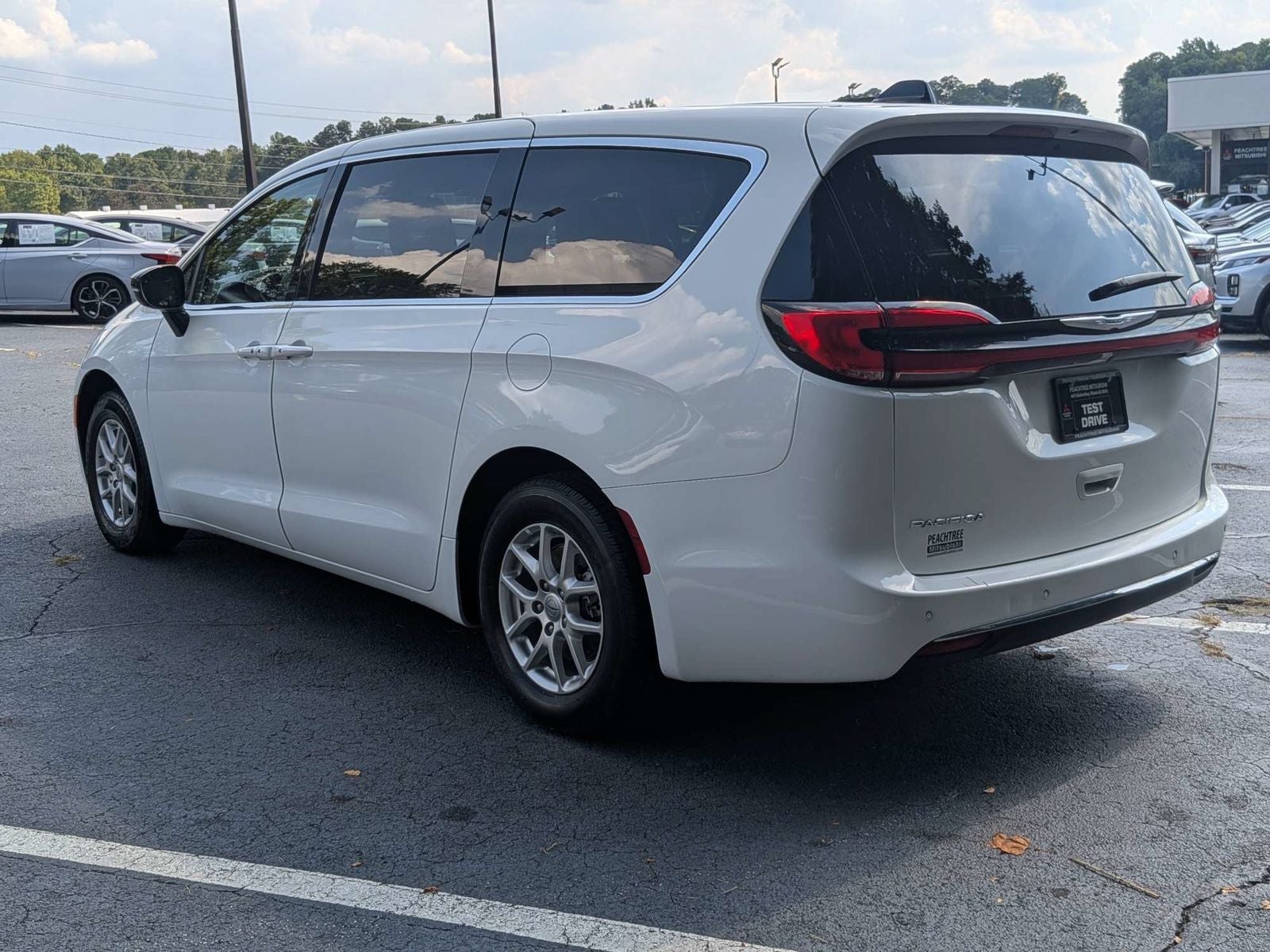2024 Chrysler Pacifica Touring L
