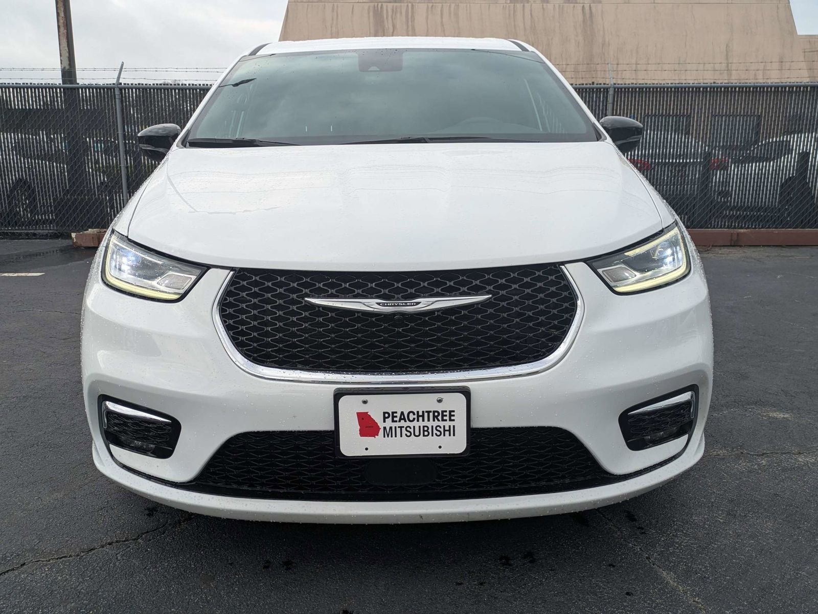 2025 Chrysler Pacifica Select