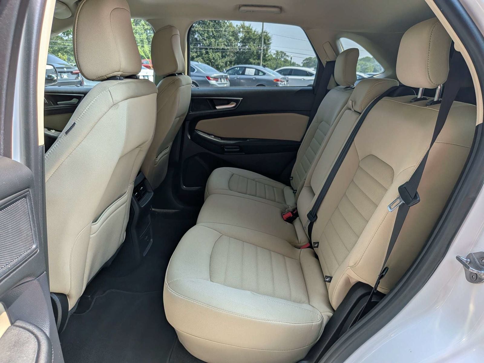 2020 Ford Edge SE