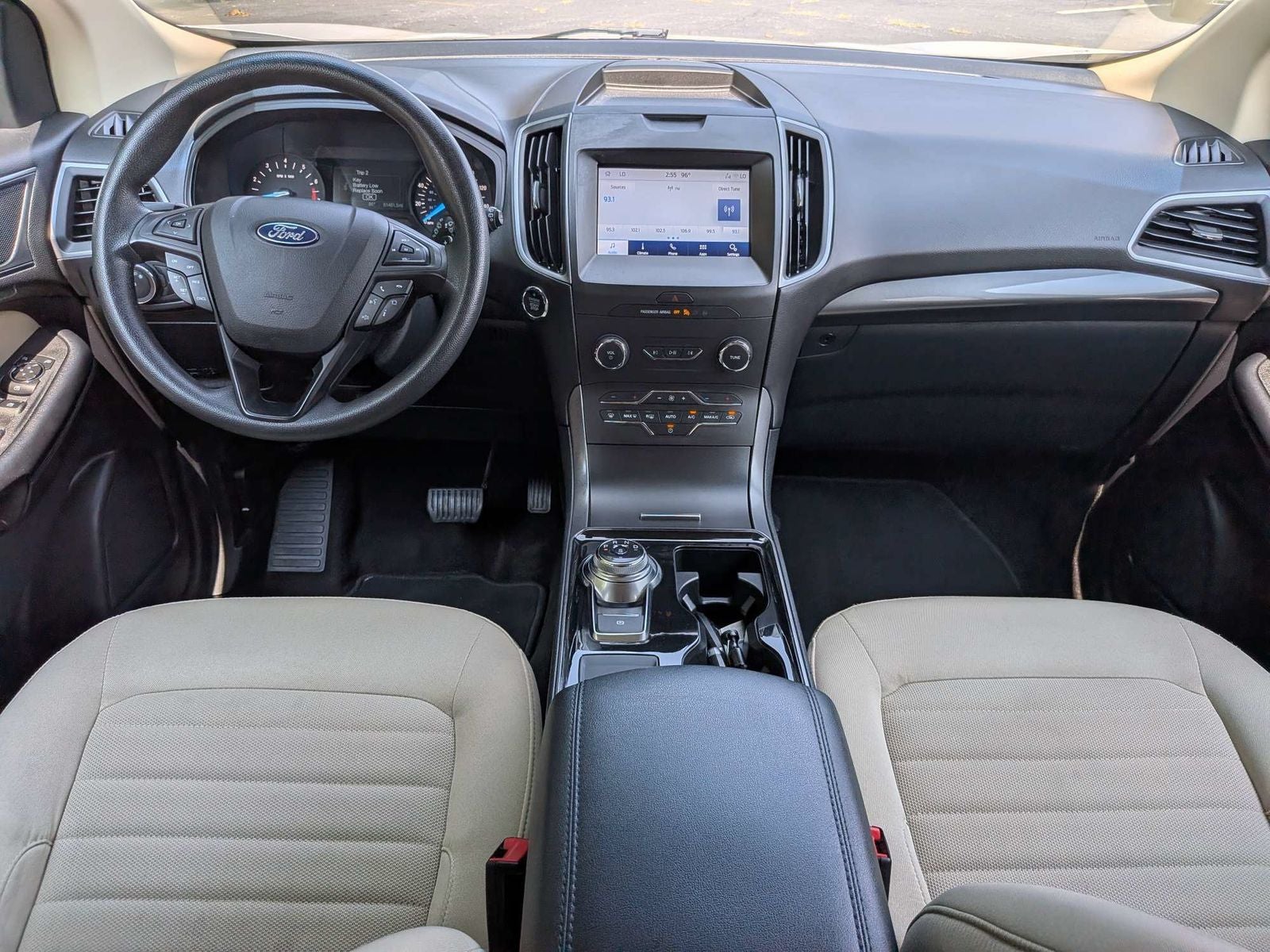 2020 Ford Edge SE