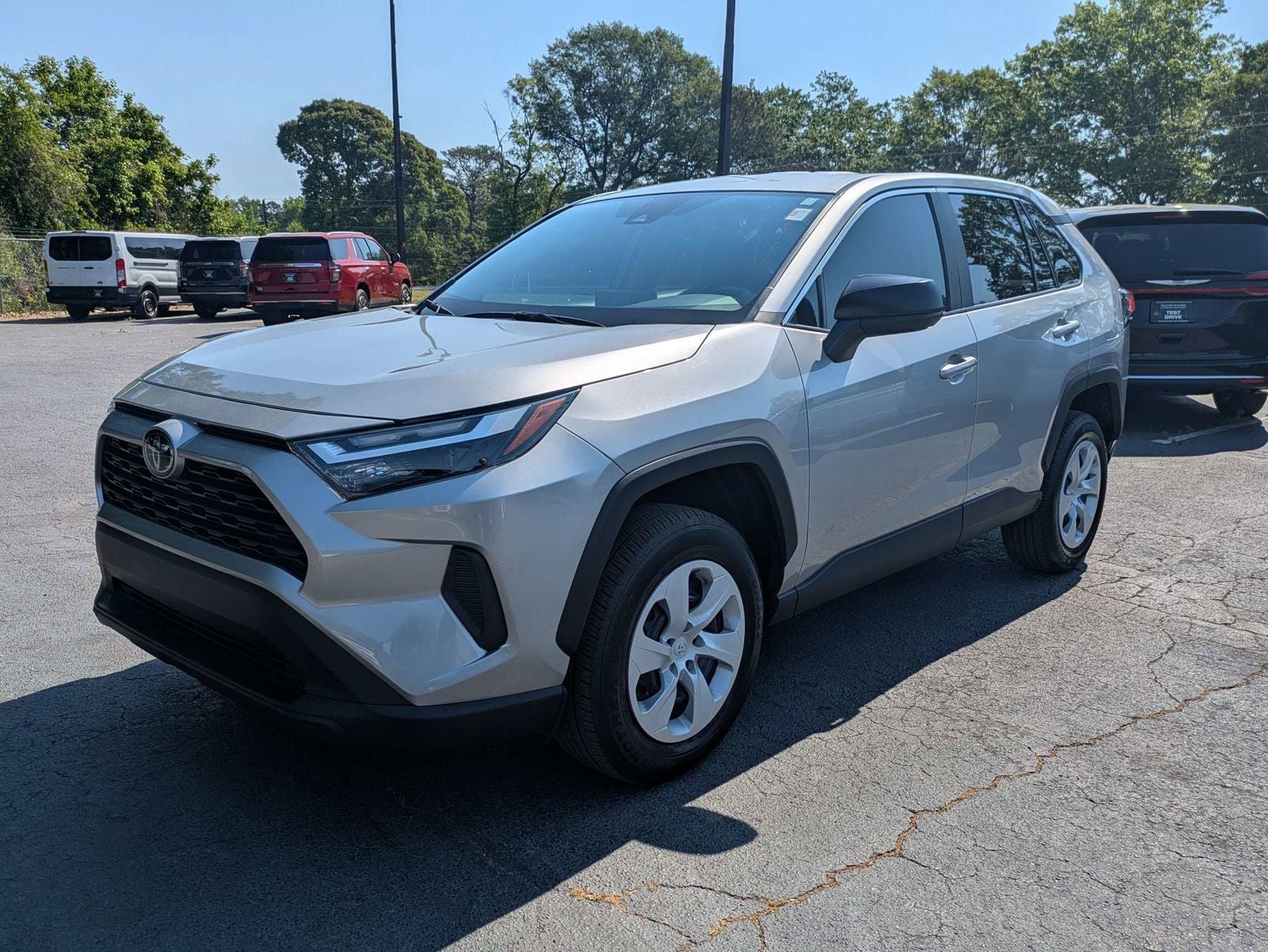2025 Toyota RAV4 LE