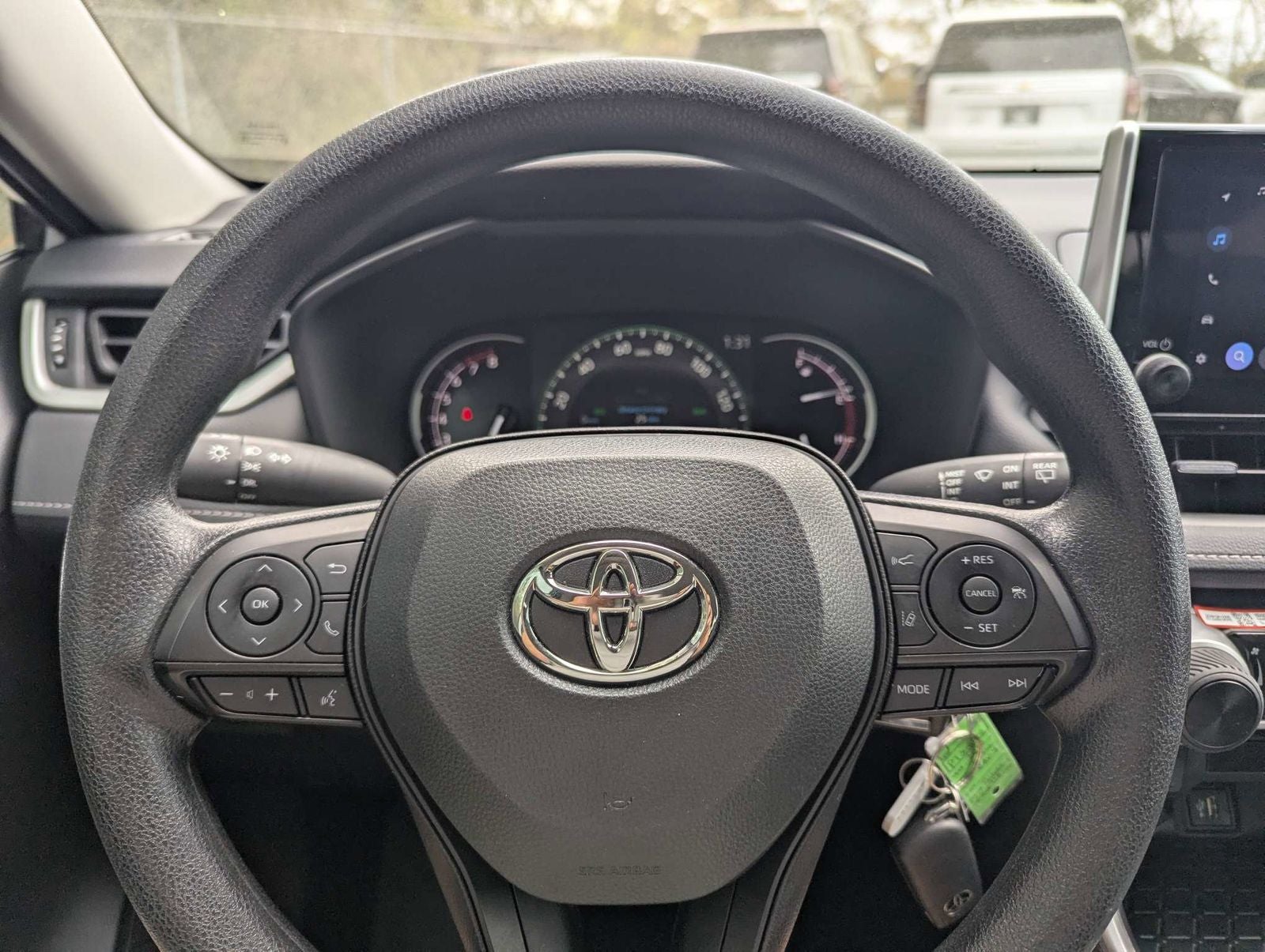 2025 Toyota RAV4 LE
