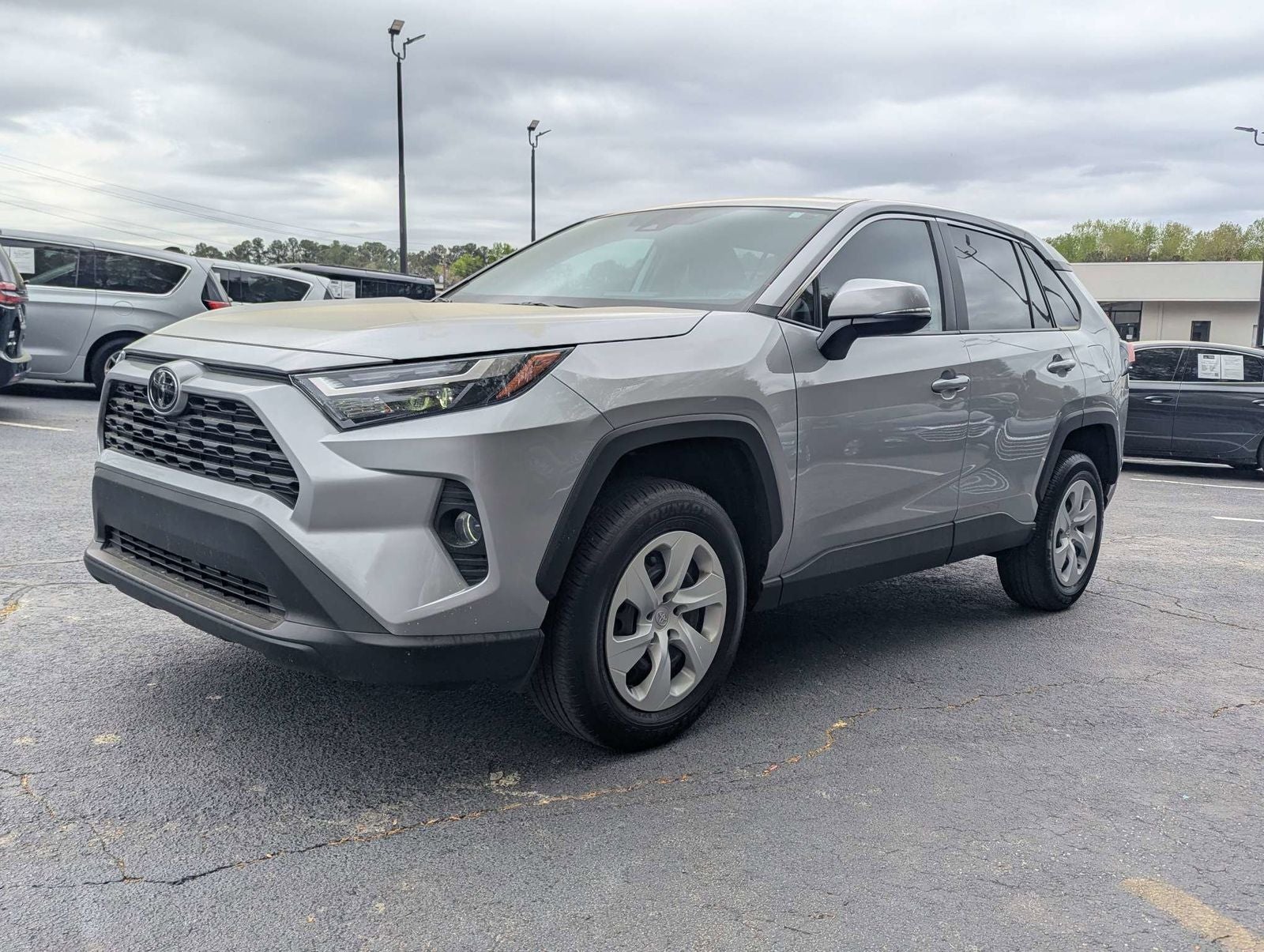 2025 Toyota RAV4 LE