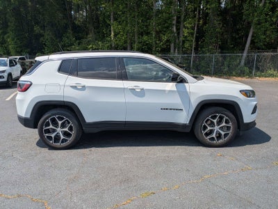 2024 Jeep Compass Latitude