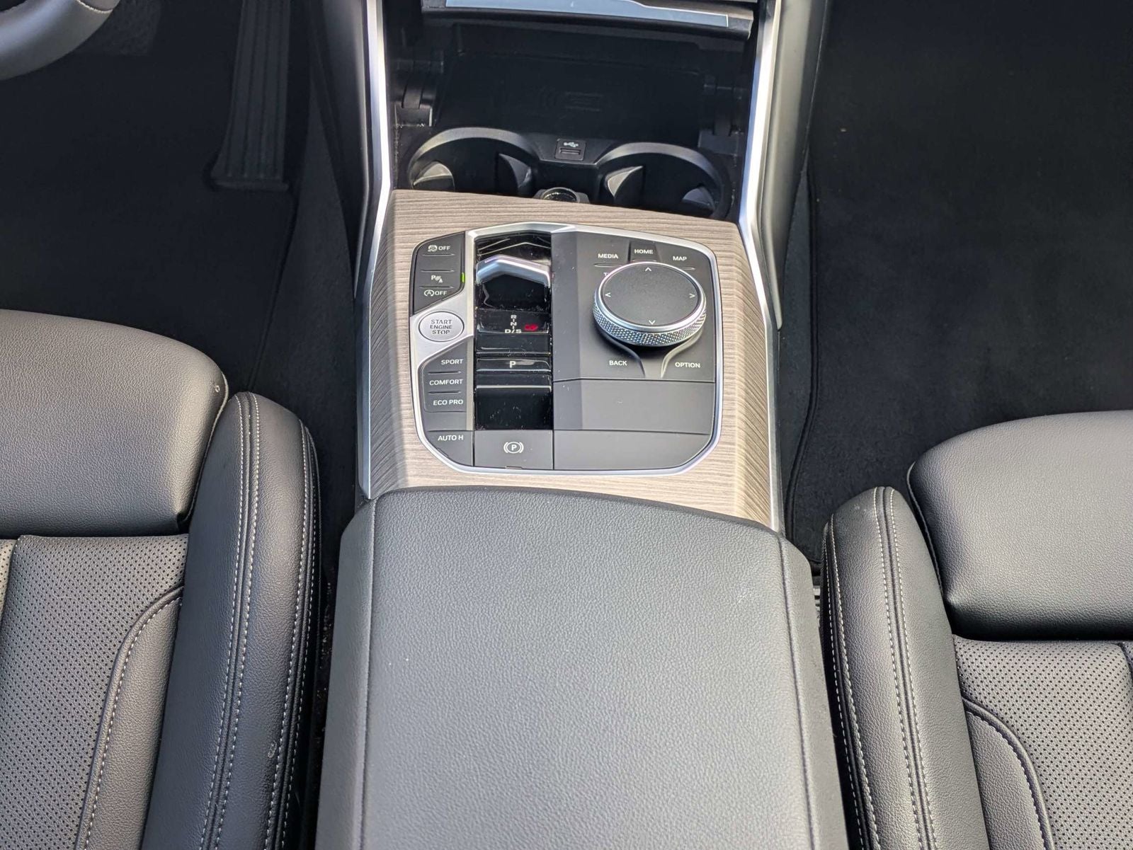 2025 BMW 3 Series 330i
