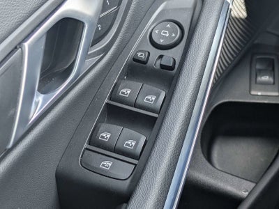 2025 BMW 3 Series 330i