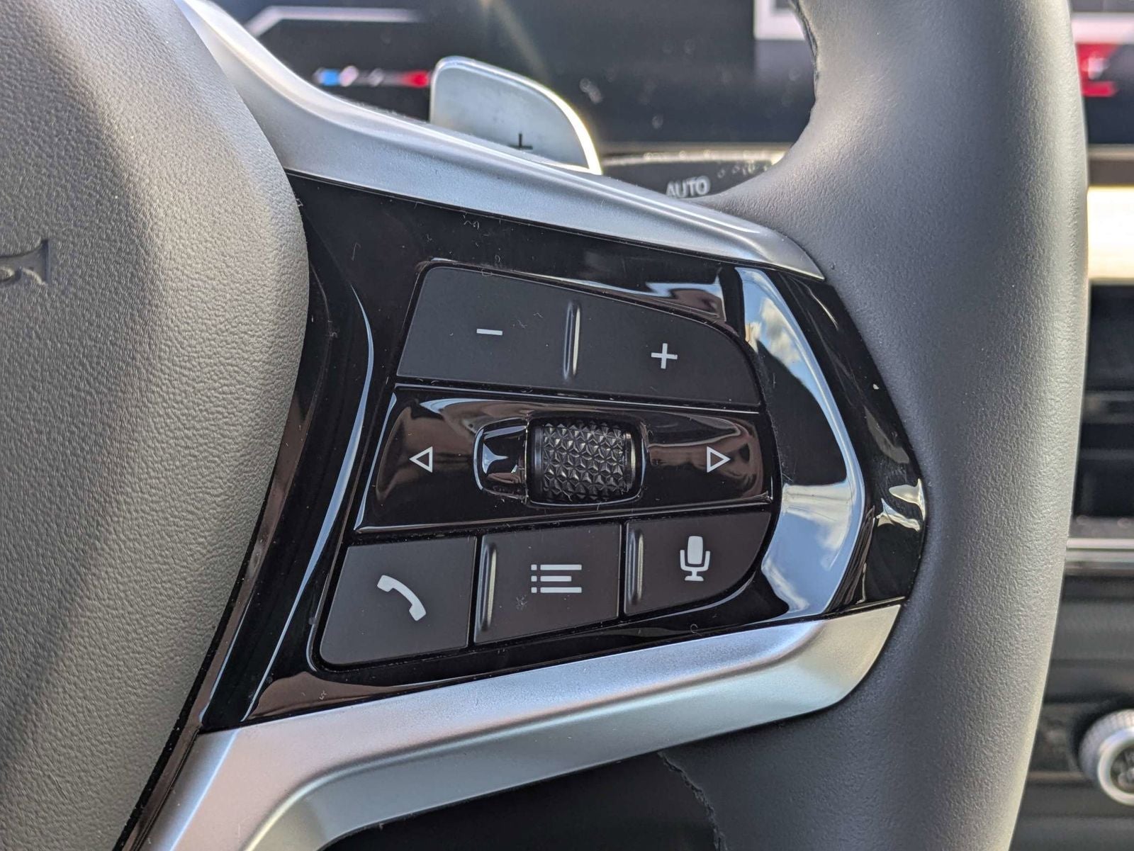 2025 BMW 3 Series 330i