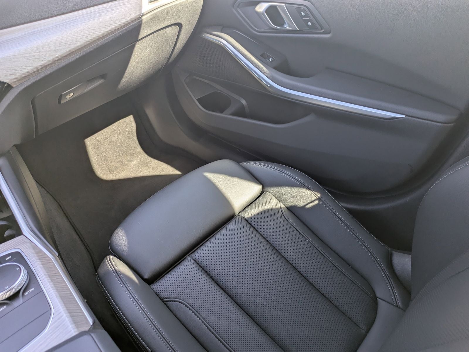2025 BMW 3 Series 330i