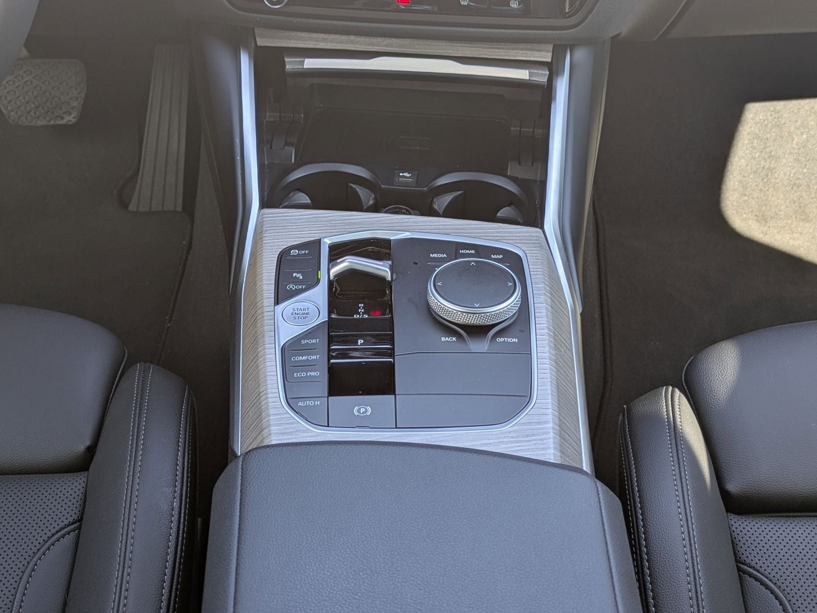 2025 BMW 3 Series 330i