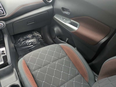 2019 Nissan Kicks SR