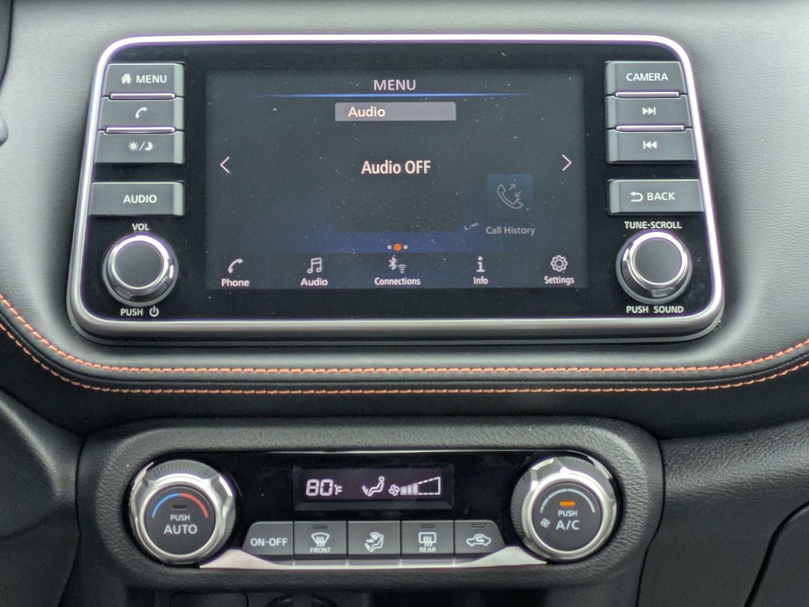2019 Nissan Kicks SR