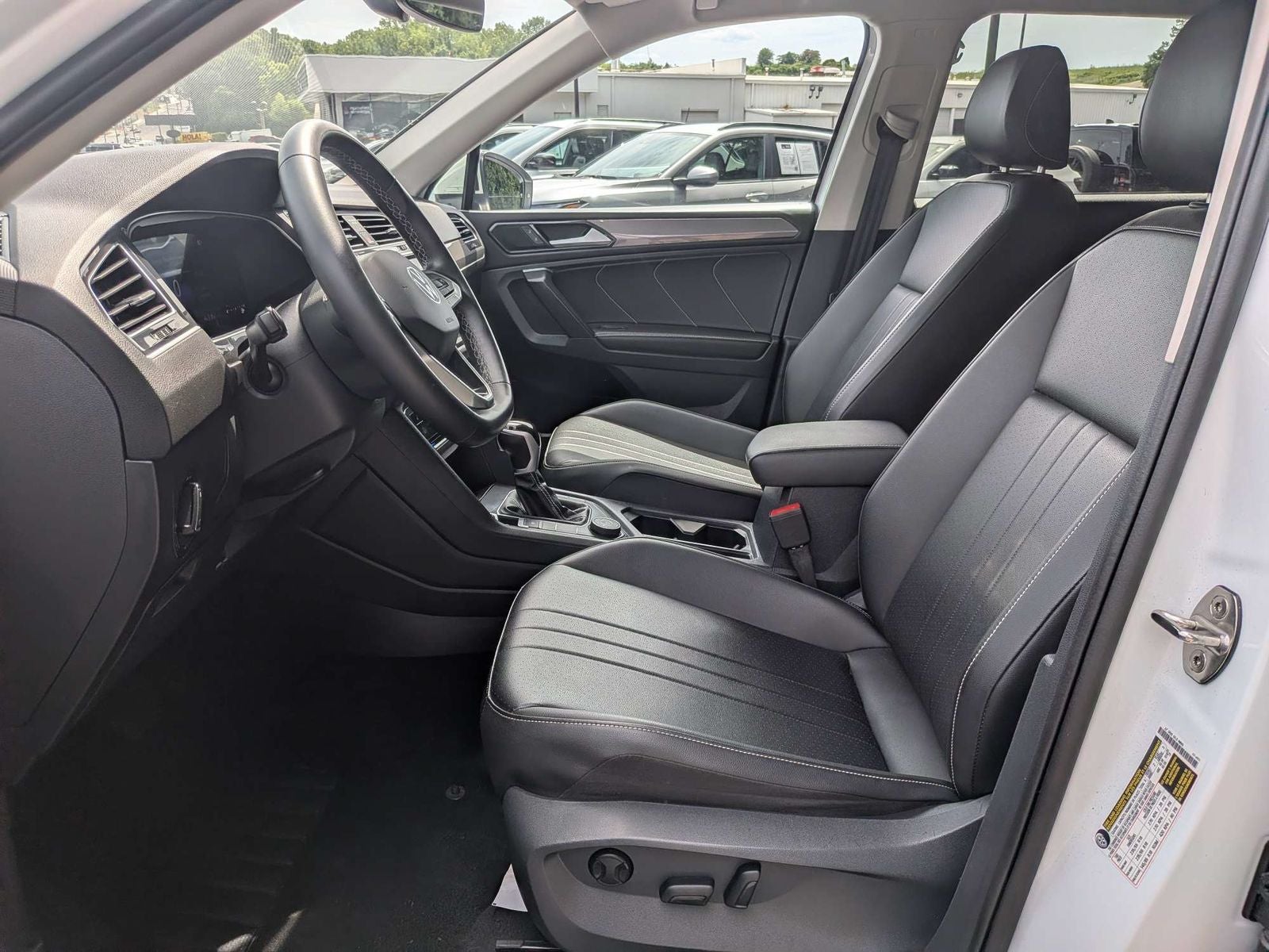 2024 Volkswagen Tiguan 2.0T SE