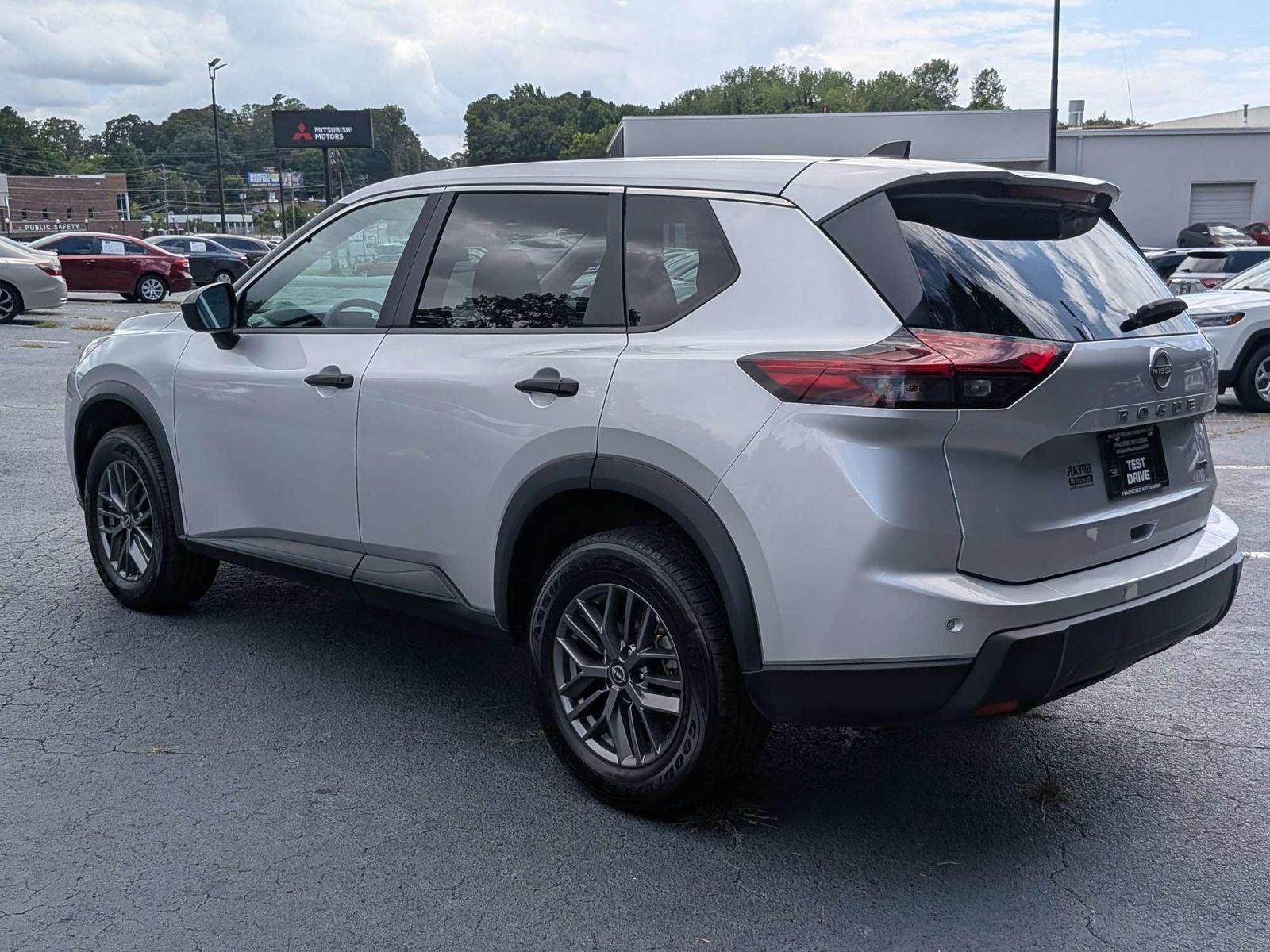 2024 Nissan Rogue S