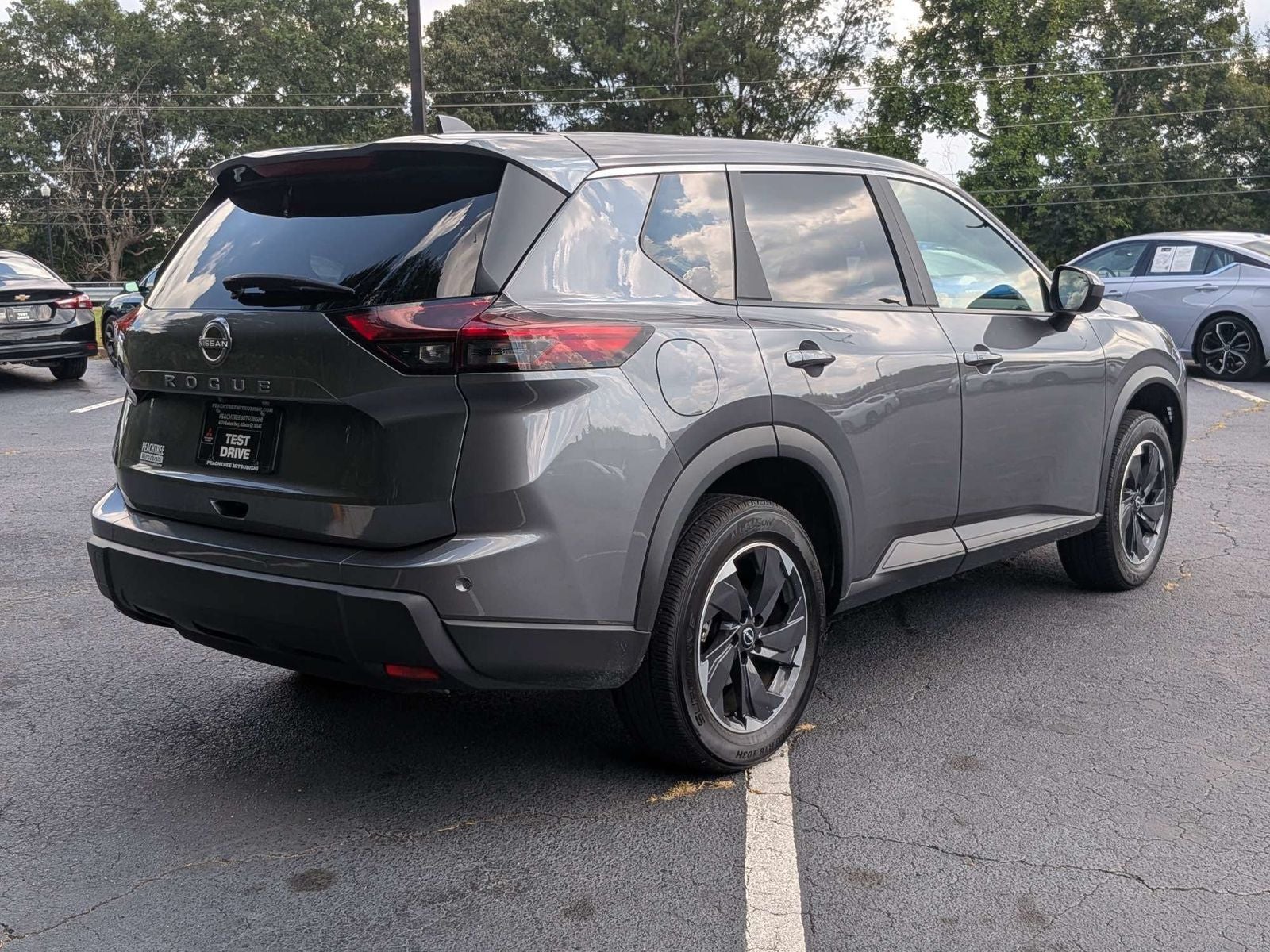 2025 Nissan Rogue SV
