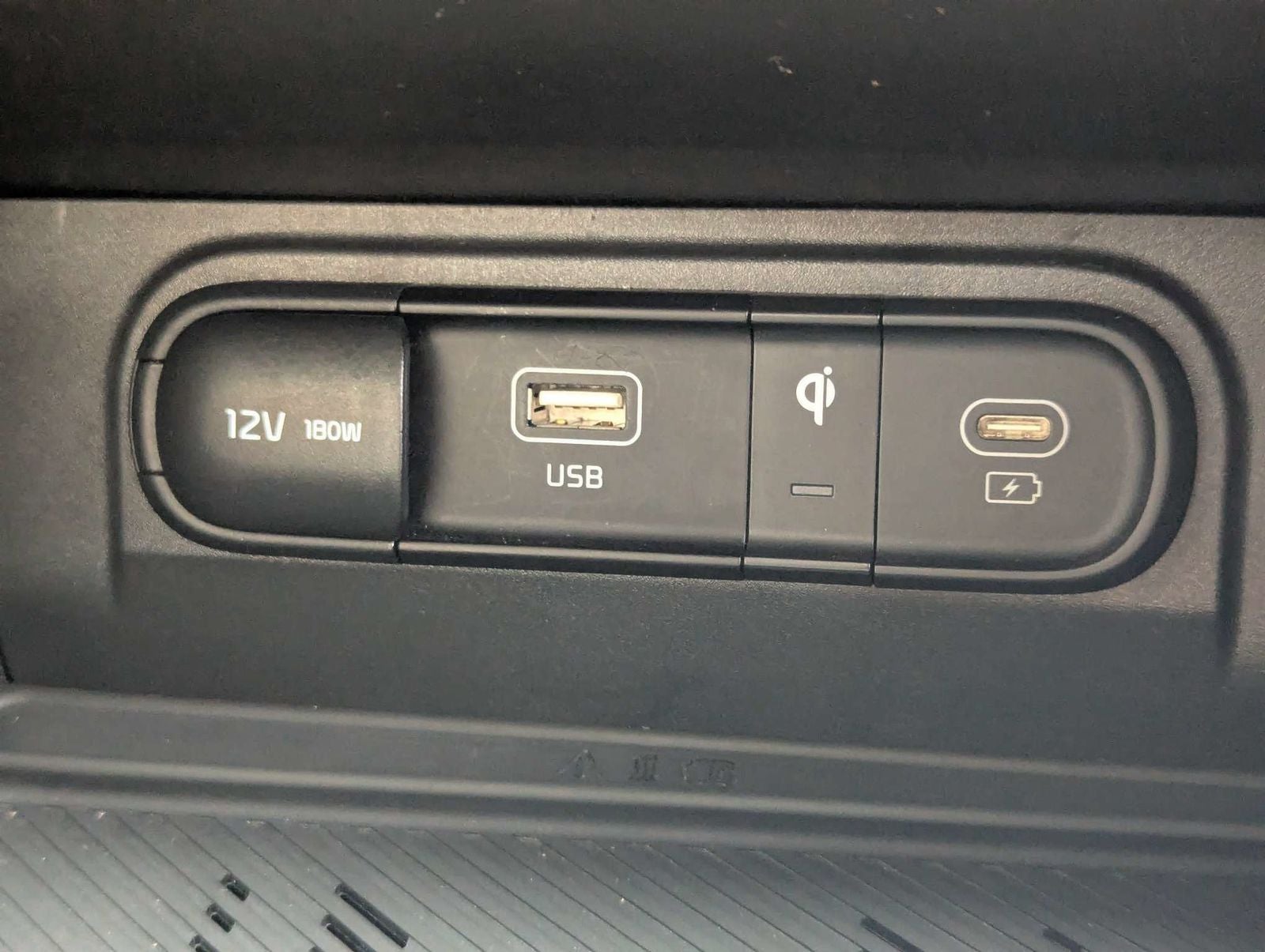 2024 Kia Sportage SX