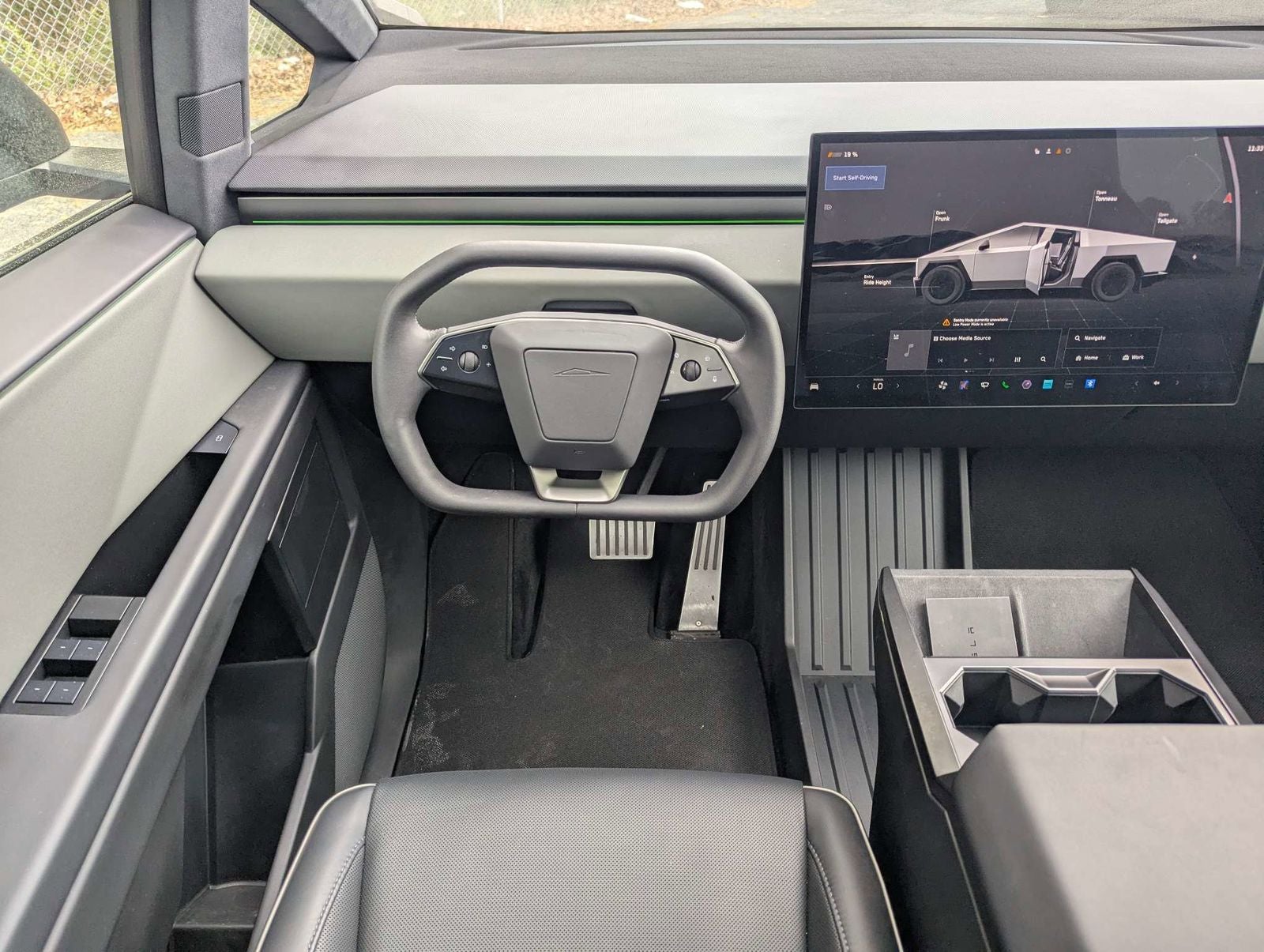 2025 Tesla Cybertruck Base
