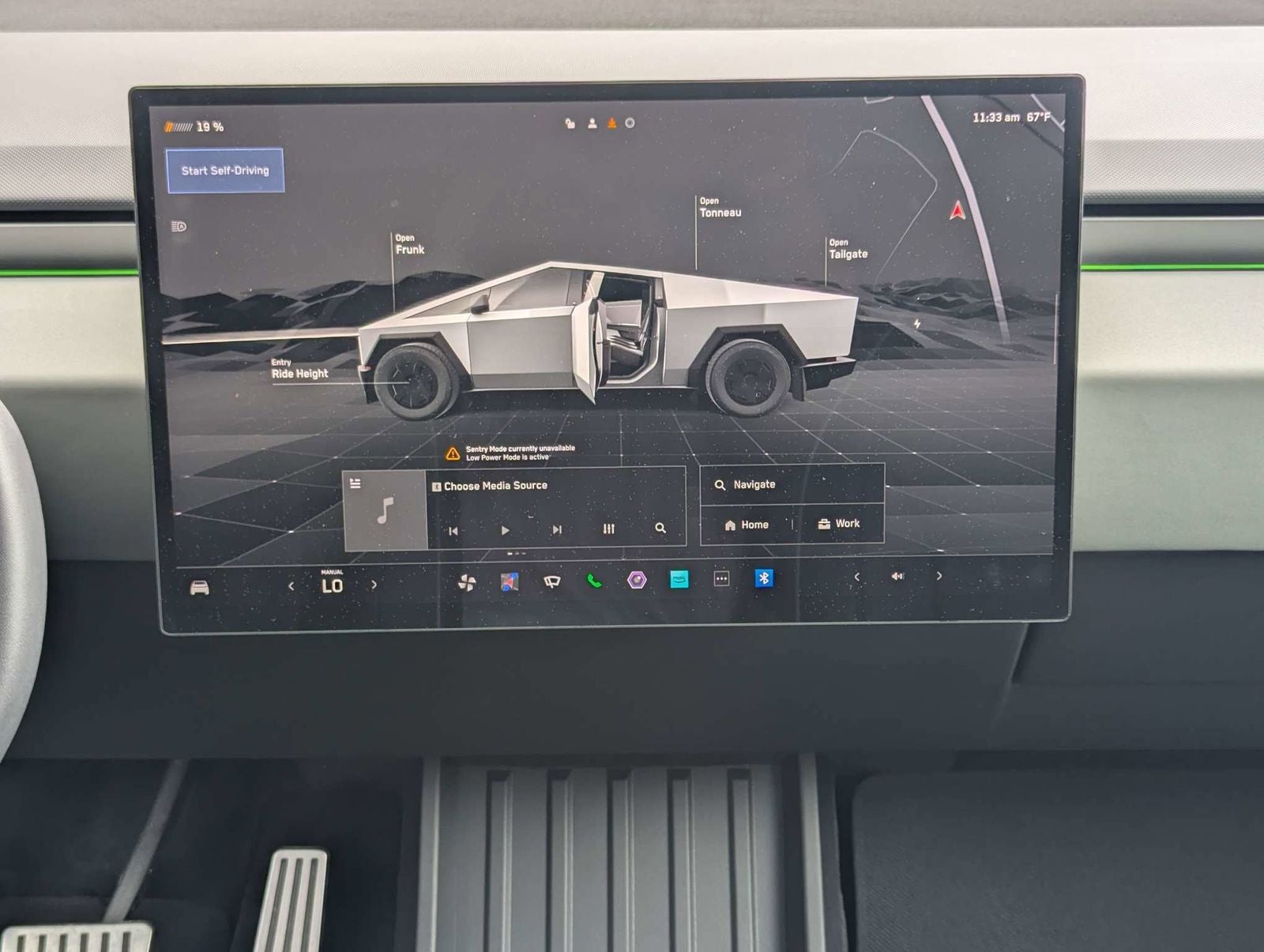 2025 Tesla Cybertruck Base
