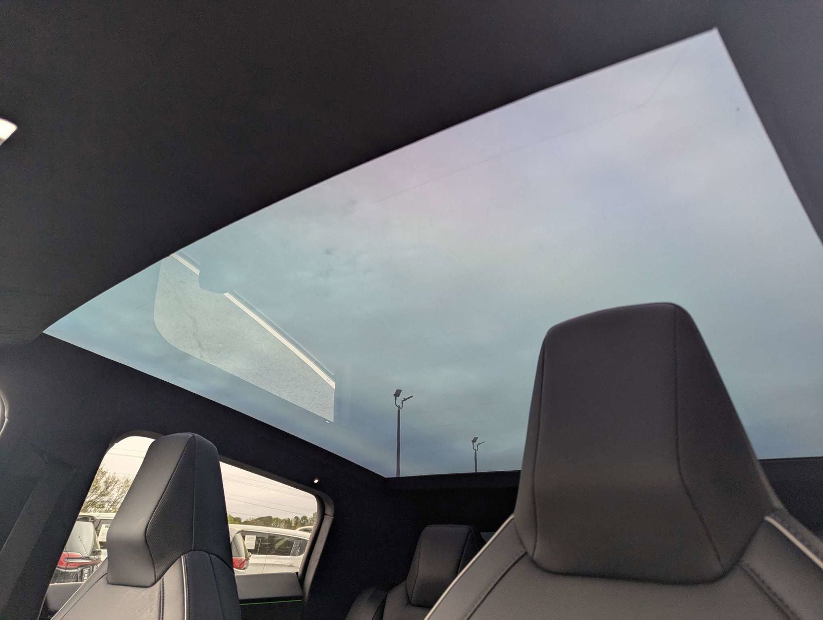2025 Tesla Cybertruck Base