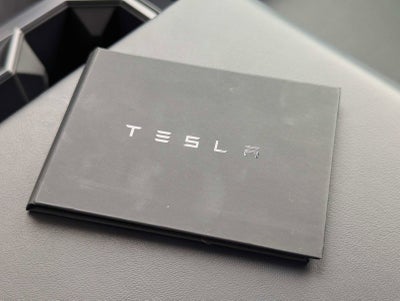 2025 Tesla Cybertruck Base