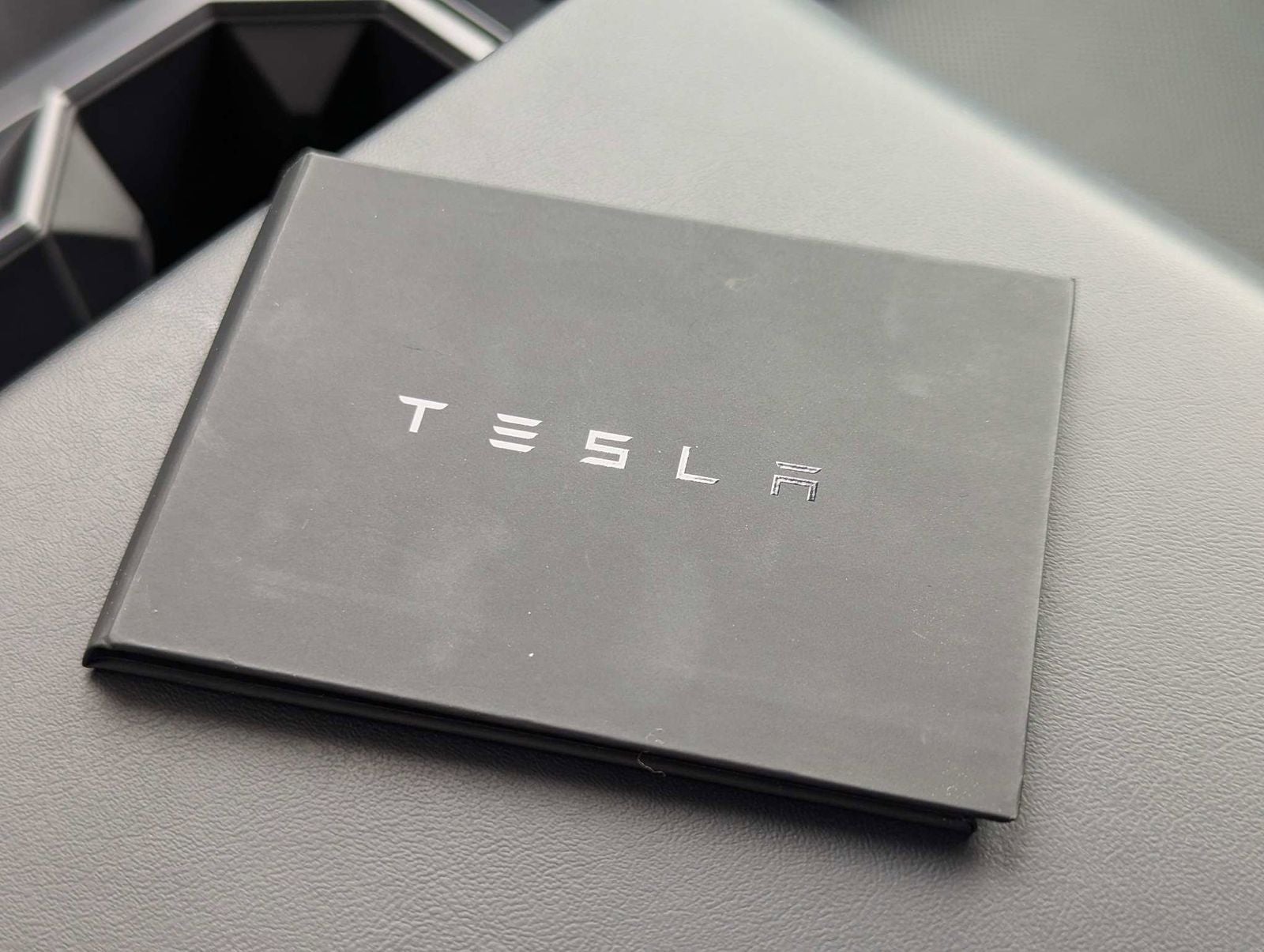 2025 Tesla Cybertruck Base
