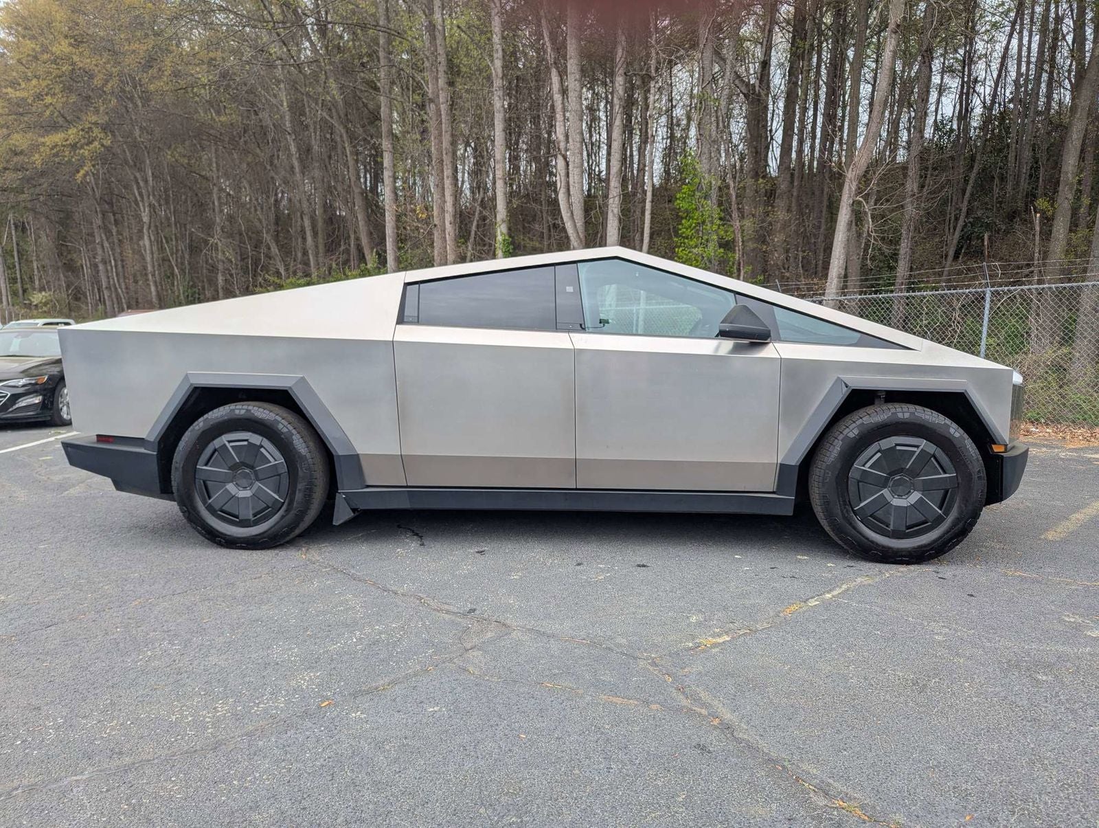 2025 Tesla Cybertruck Base
