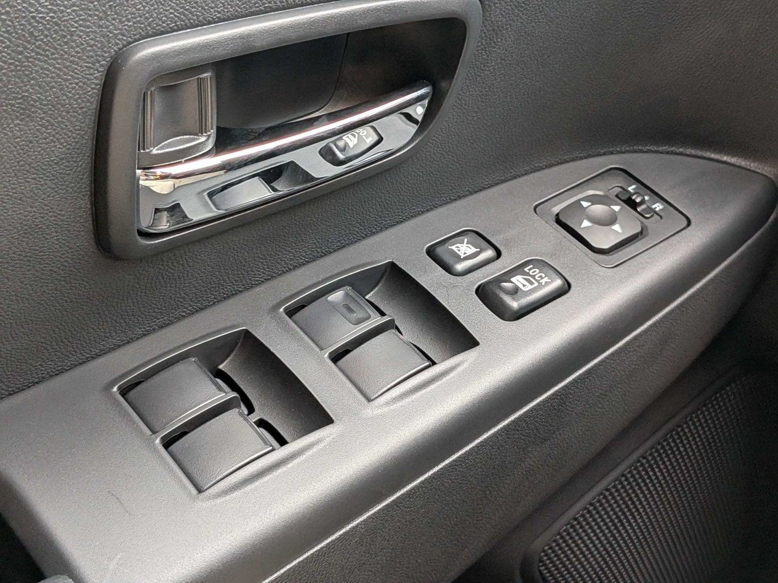2027 Mitsubishi Outlander Sport 2.0 LE