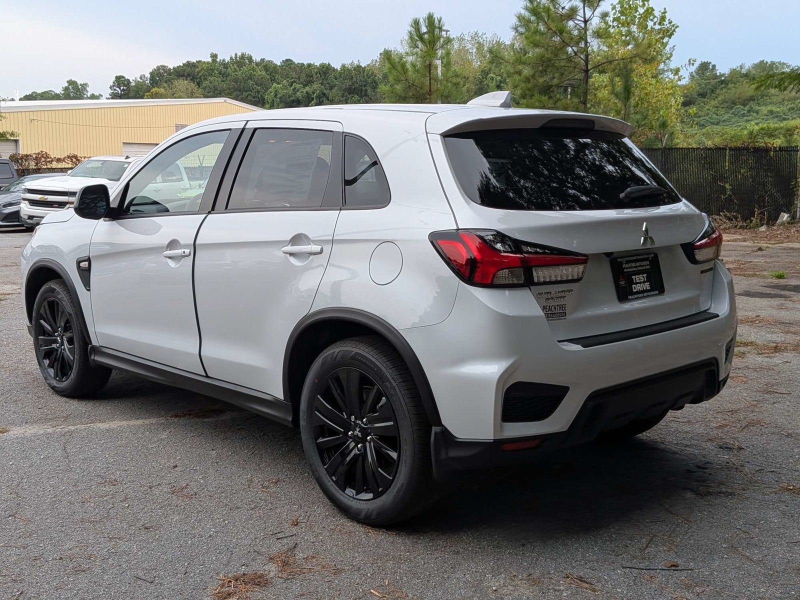 2027 Mitsubishi Outlander Sport 2.0 LE