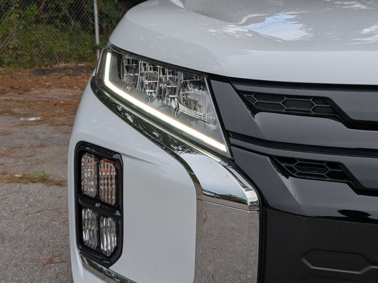 2027 Mitsubishi Outlander Sport 2.0 LE