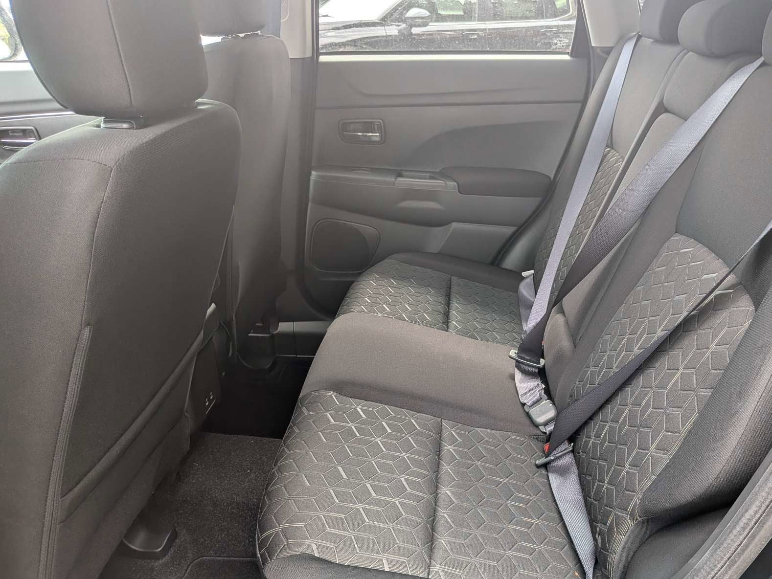 2026 Mitsubishi Outlander Sport 2.0 LE