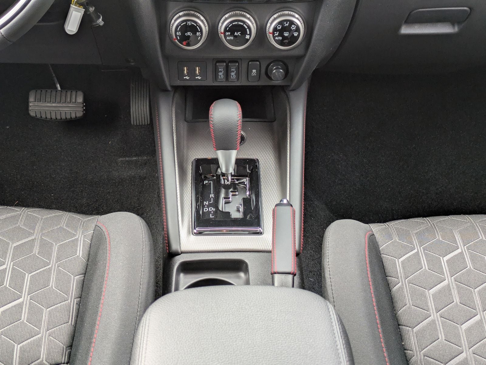 2026 Mitsubishi Outlander Sport 2.0 LE
