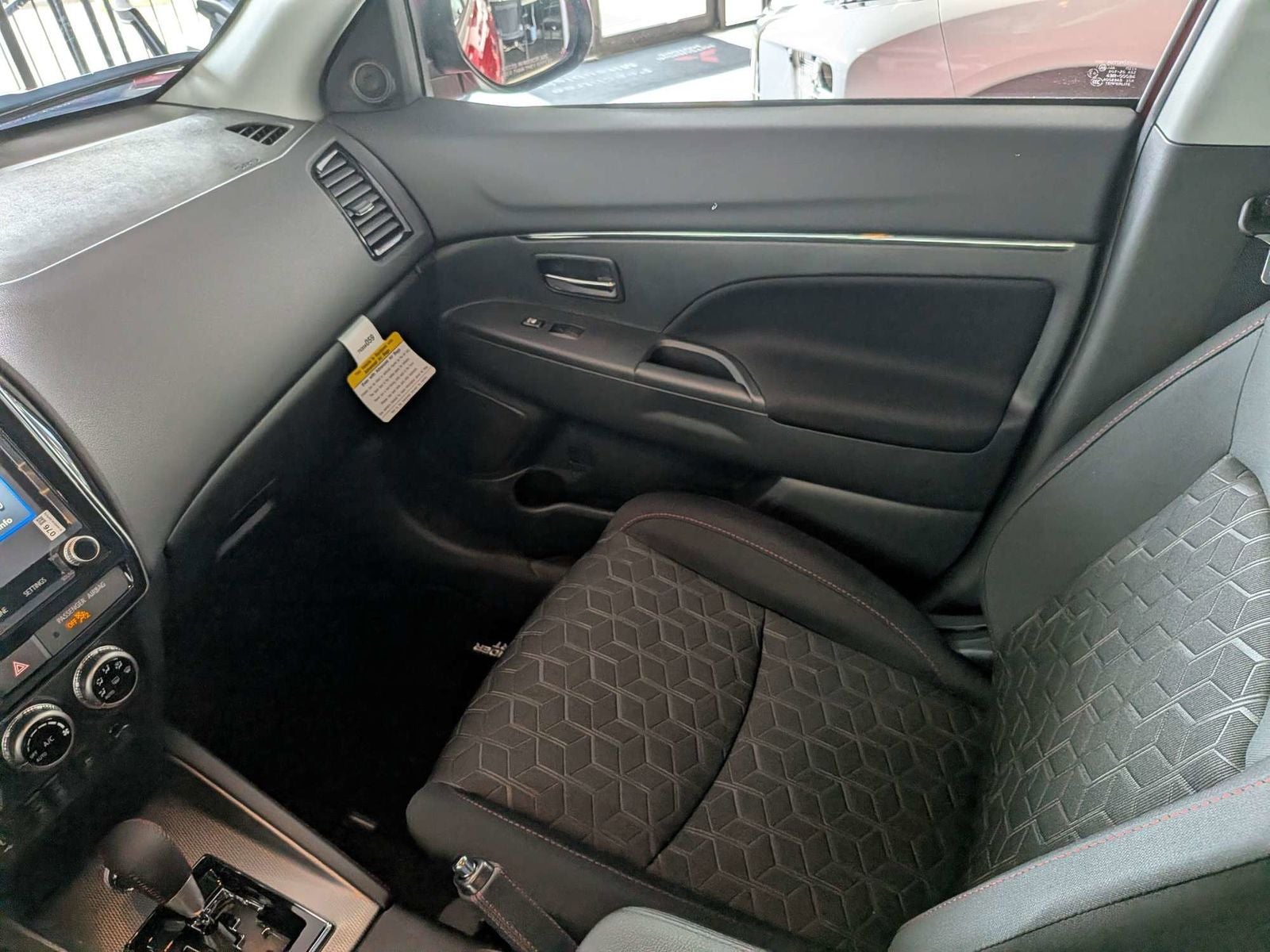 2026 Mitsubishi Outlander Sport 2.0 LE