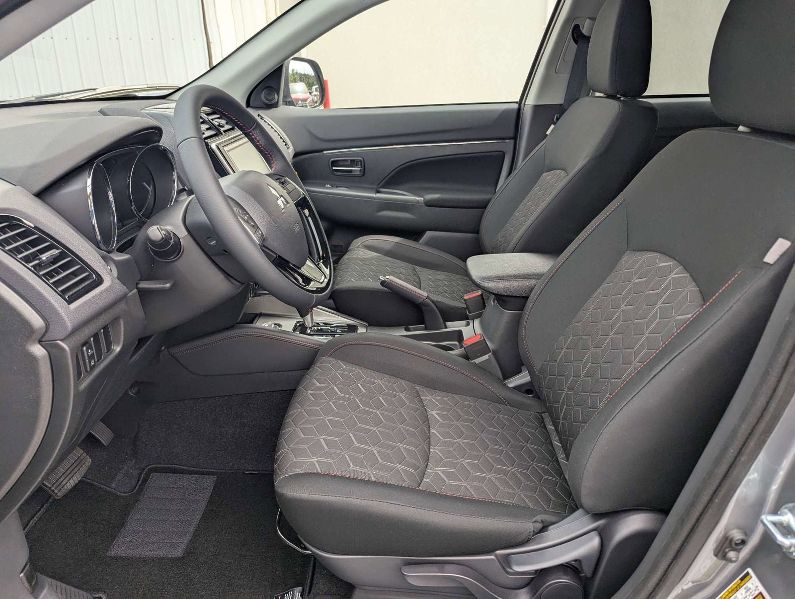 2026 Mitsubishi Outlander Sport 2.0 LE