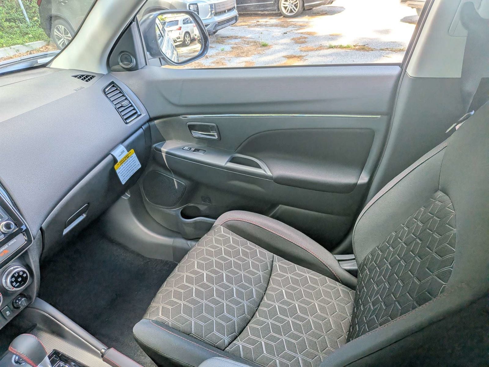 2026 Mitsubishi Outlander Sport 2.0 LE