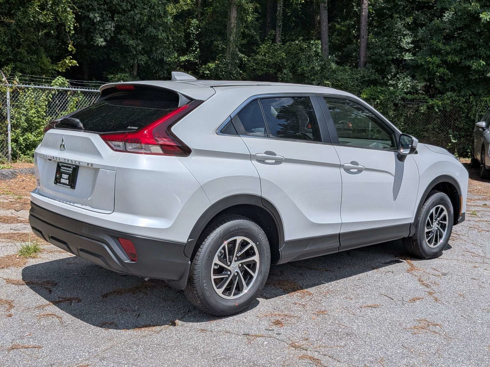 2026 Mitsubishi Eclipse Cross ES