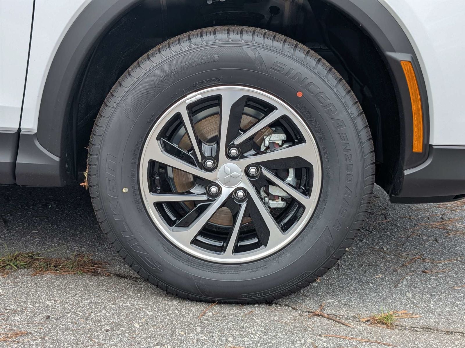 2026 Mitsubishi Eclipse Cross ES
