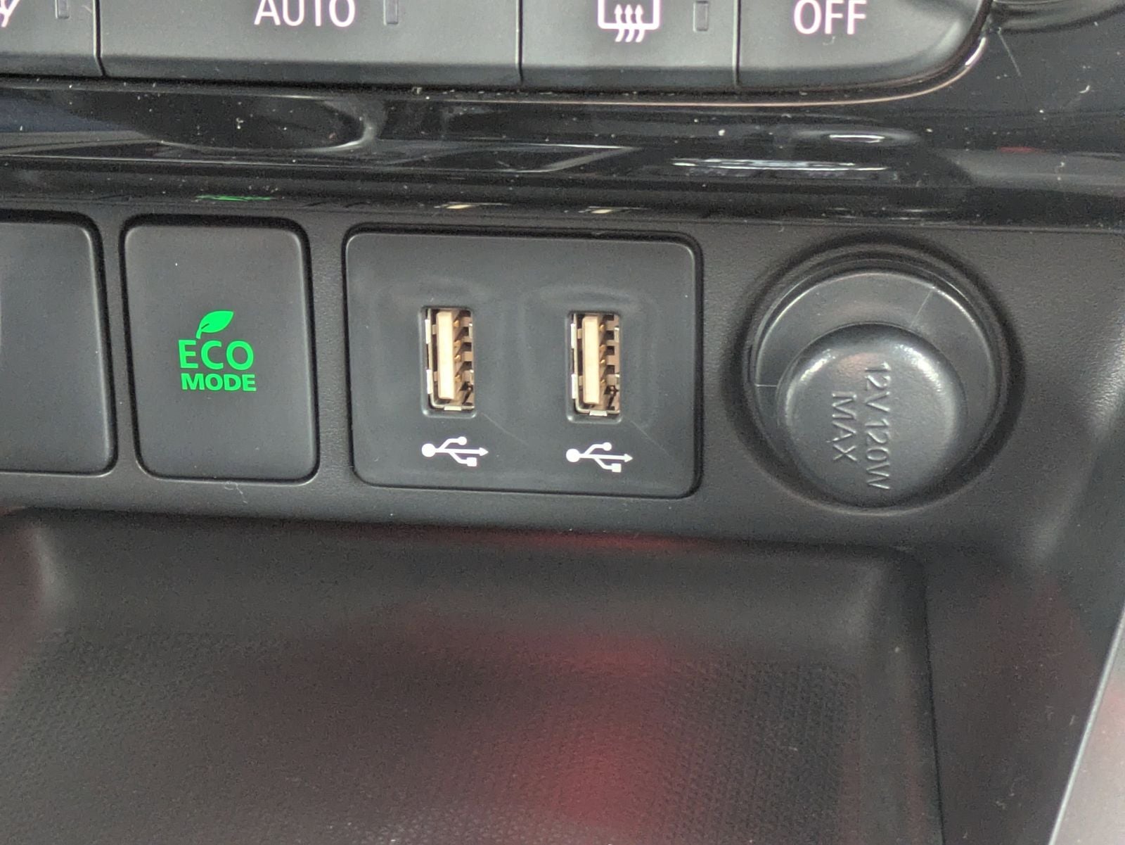 2026 Mitsubishi Eclipse Cross LE