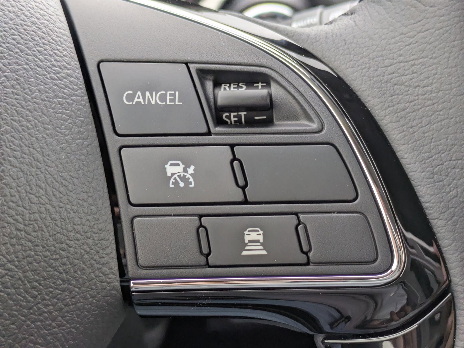 2026 Mitsubishi Eclipse Cross Base