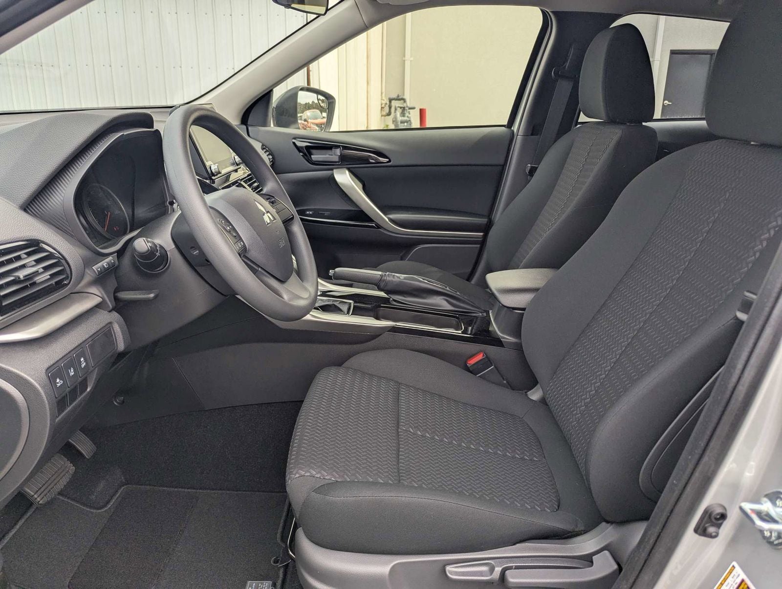 2026 Mitsubishi Eclipse Cross LE