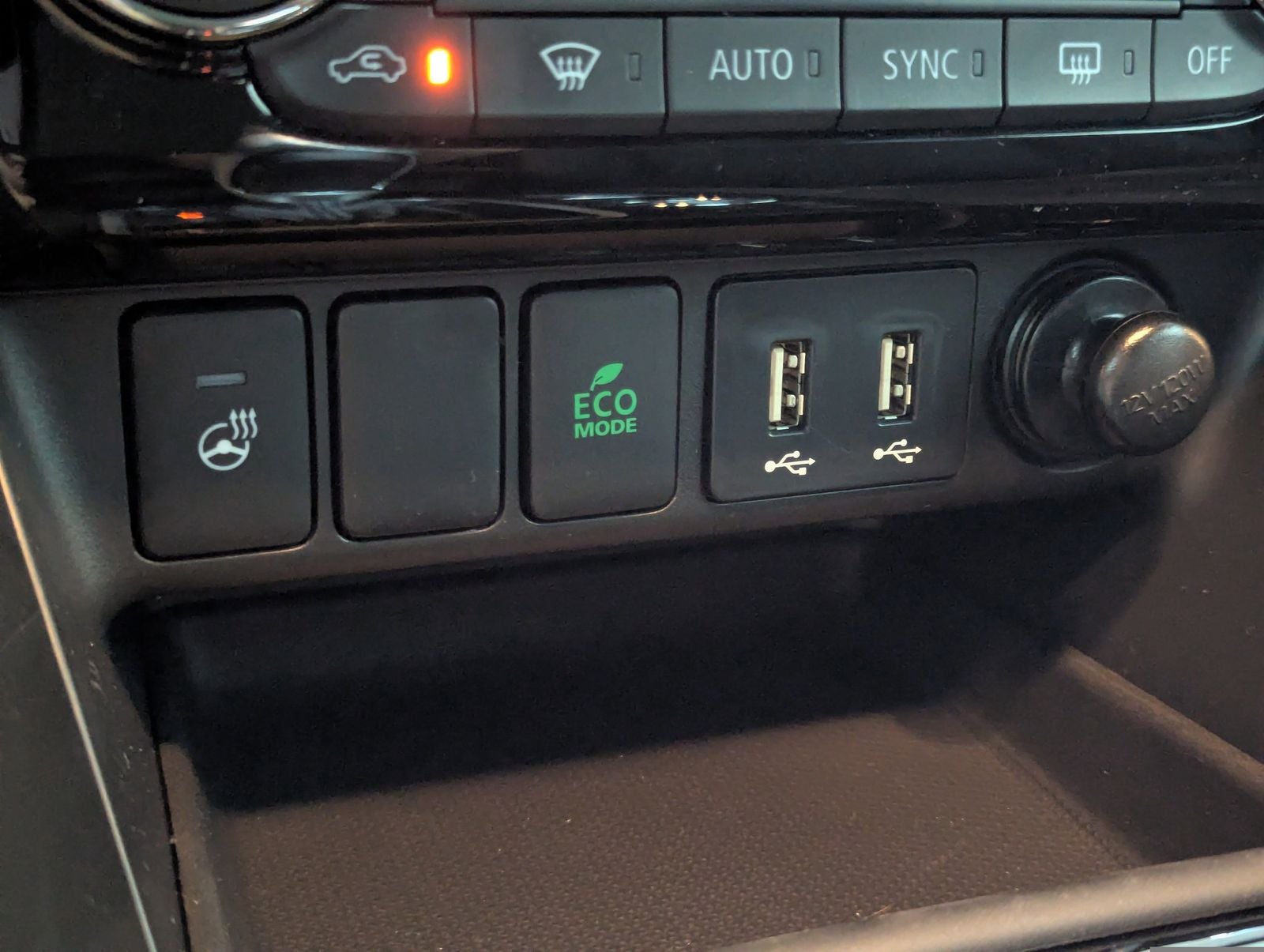 2025 Mitsubishi Eclipse Cross Black Edition