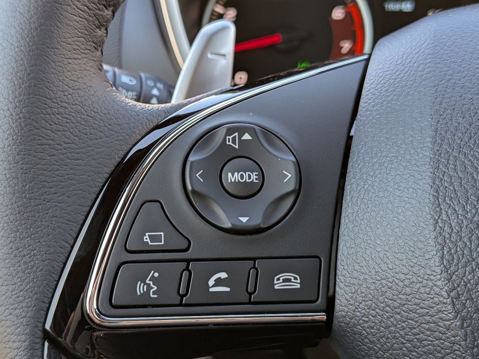 2026 Mitsubishi Eclipse Cross Base